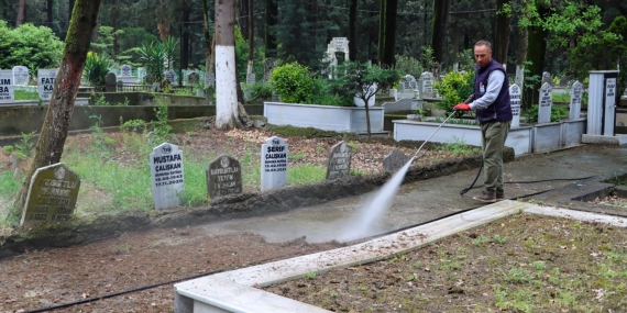 YALOVA ŞEHİR MEZARLIĞI KURBAN BAYRAMI’NA HAZIR: 13 YALOVA ŞEHİR MEZARLIĞI KURBAN BAYRAMI’NA HAZIR:
