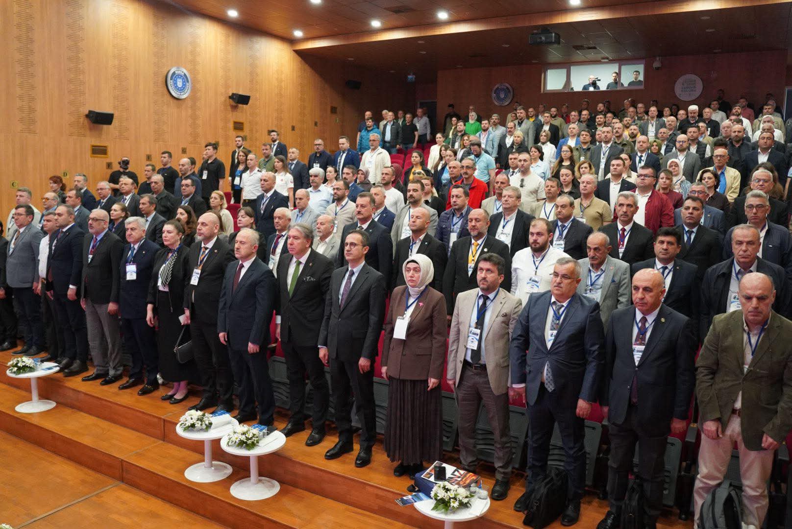 İznik Gölü İçin Ortak Akıl Buluşması: Bilim İnsanları ve Kurum Temsilcileri Gelecek Nesiller İçin Harekete Geçti