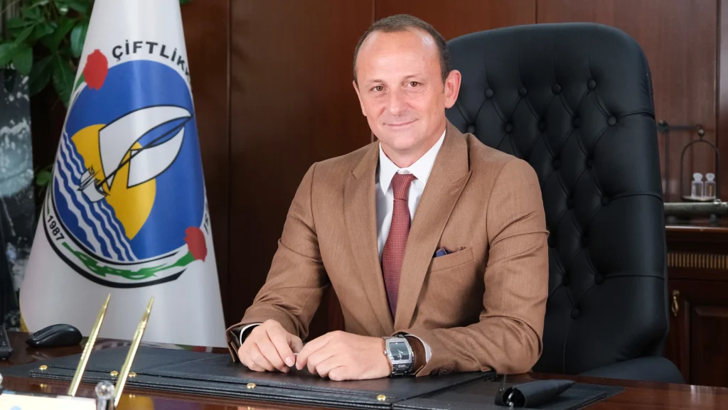 ÇİFTLİKKÖY’DE İLK DİJİTAL İMAR RUHSATI VERİLDİ