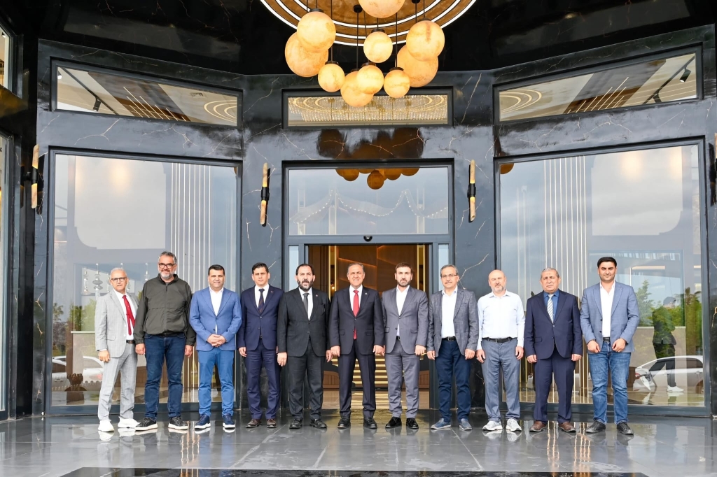  Vali Dr. Ahmet Hamdi Usta’dan Yatırım, Sanayi, Eğitim ve Milli Değerler İçin Yoğun Tempo
