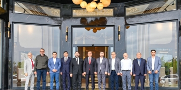  Vali Dr. Ahmet Hamdi Usta’dan Yatırım, Sanayi, Eğitim ve Milli Değerler İçin Yoğun Tempo