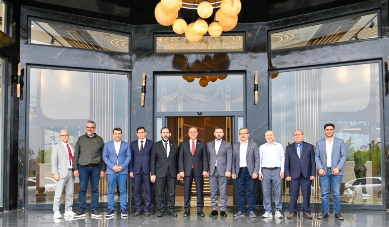  Vali Dr. Ahmet Hamdi Usta’dan Yatırım, Sanayi, Eğitim ve Milli Değerler İçin Yoğun Tempo