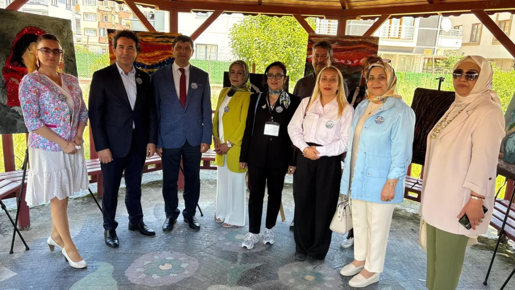 ÇİFTLİKKÖY’DE ATIKLAR SANATA DÖNÜŞTÜ