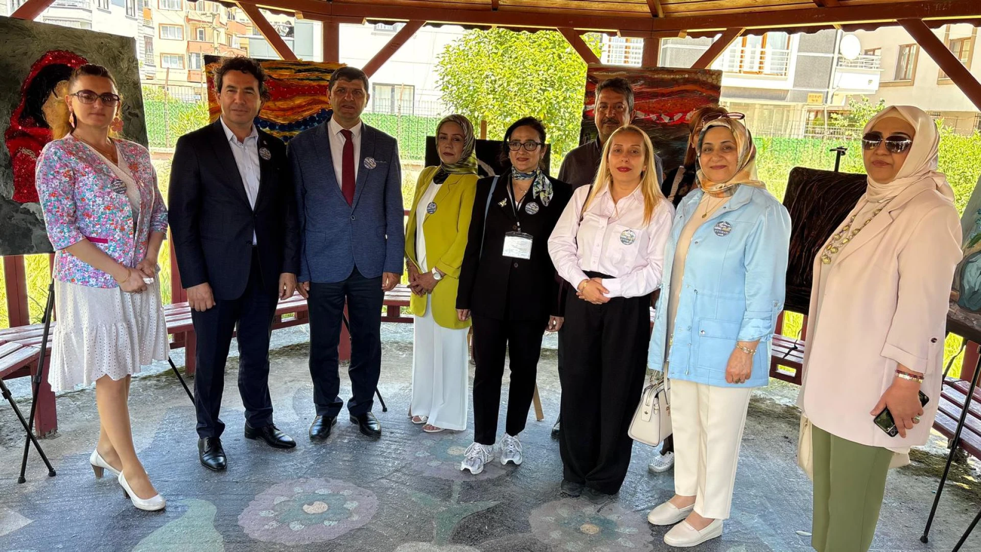ÇİFTLİKKÖY’DE ATIKLAR SANATA DÖNÜŞTÜ
