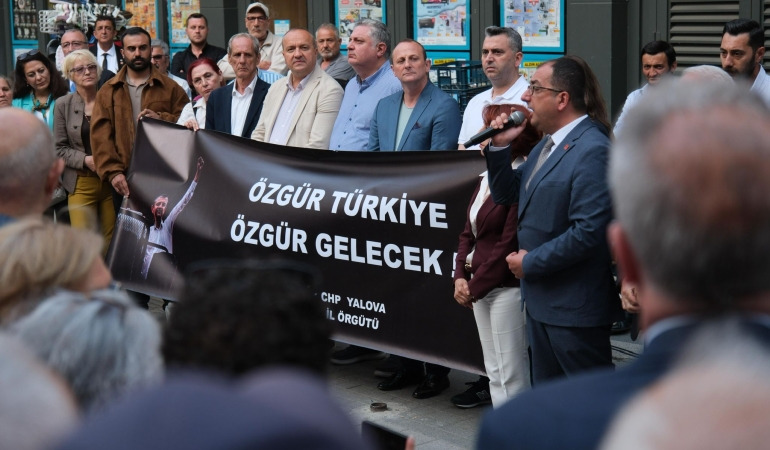 CHP Yalova Bayramlaşmada Tek Yürek Oldu: “Mücadeleyi Birlikte Büyüteceğiz” 73 CHP Yalova Bayramlaşmada Tek Yürek Oldu: “Mücadeleyi Birlikte Büyüteceğiz”