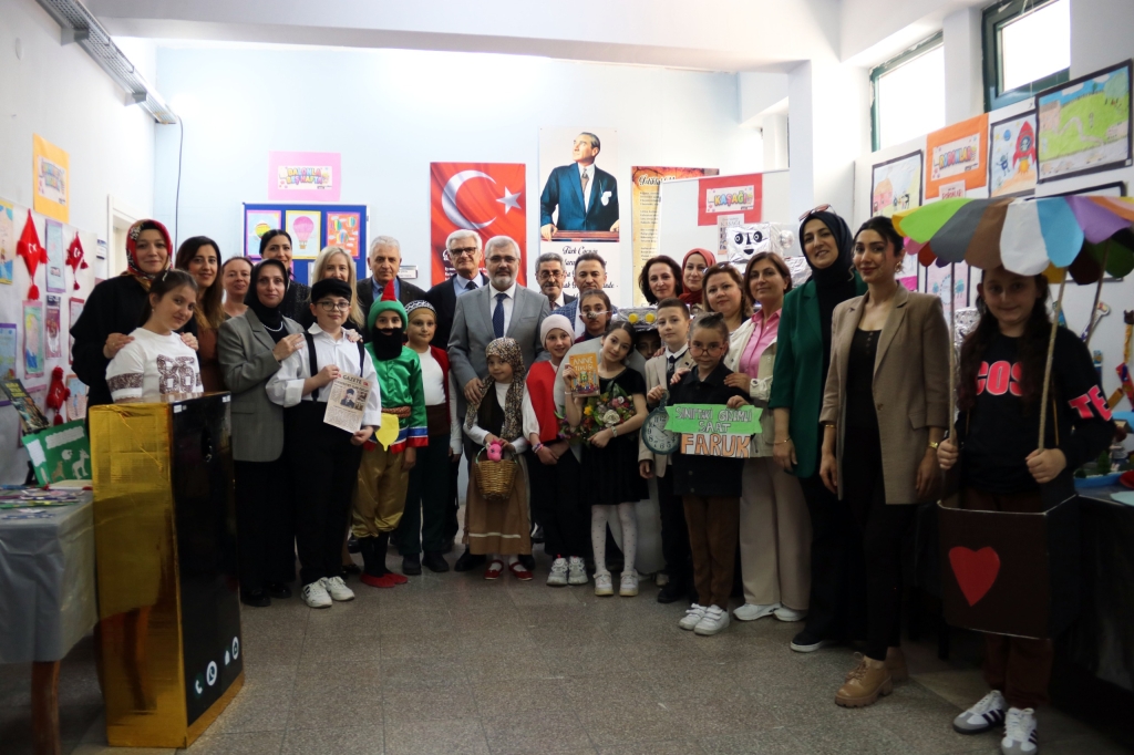 Öğrencilerden Kitap Dolu Proje Sergisi Büyük İlgi Gördü