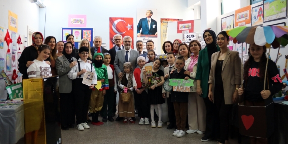 Öğrencilerden Kitap Dolu Proje Sergisi Büyük İlgi Gördü