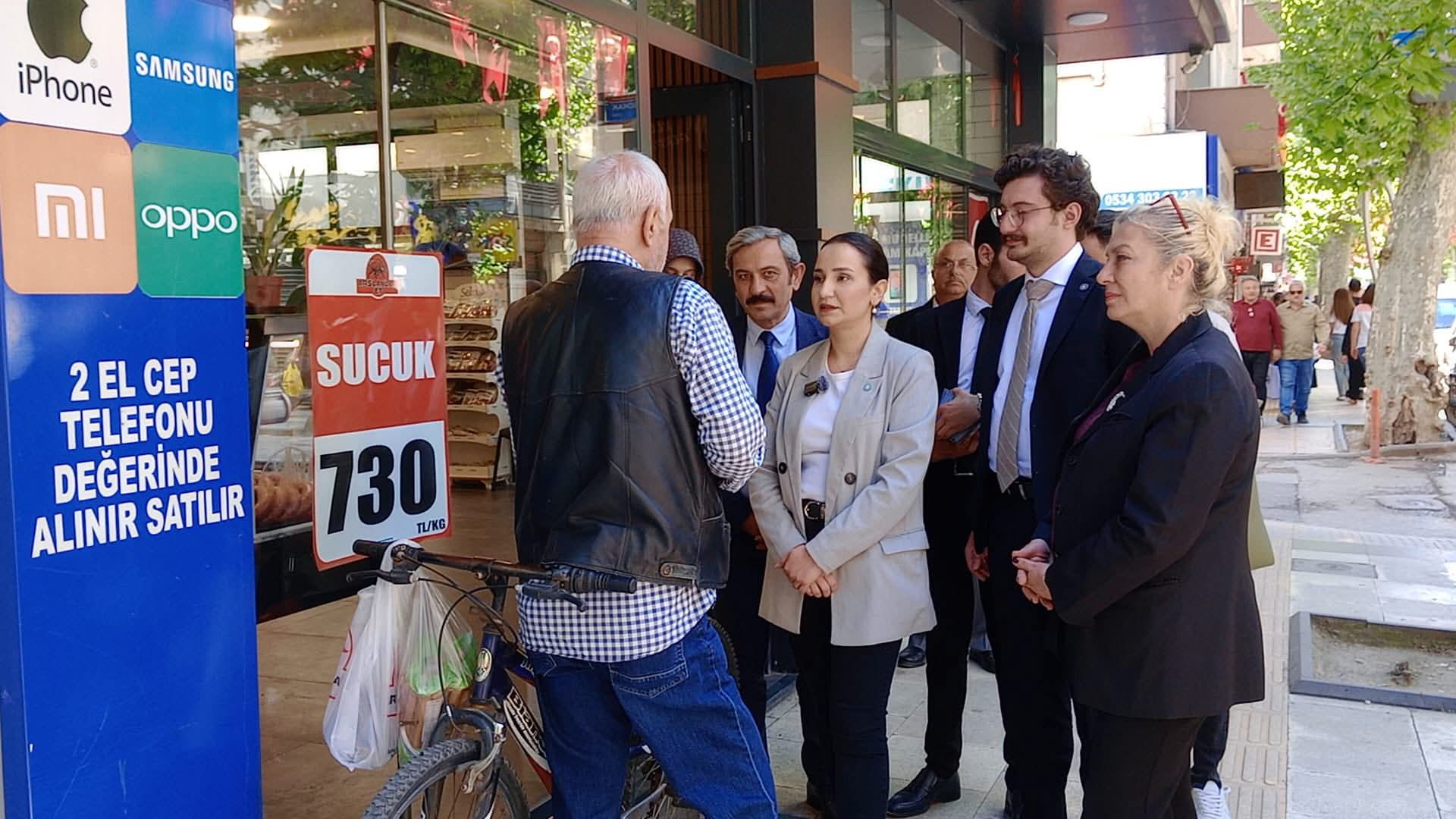 İYİ Parti Yalova Teşkilatı’ndan “Sahadan Sandığa” Hamlesi: Eğitim Programı ve Esnaf Ziyaretleriyle Güçlü Mesaj