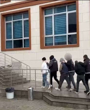 Yalova’da Narkotik Operasyonu: 4 Şüpheli Tutuklandı, Uyuşturucu Maddeler Ele Geçirildi