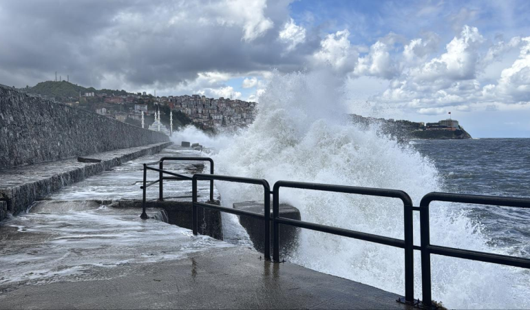 Marmara’da Alarm: Kuvvetli Yağış ve Fırtına Geliyor