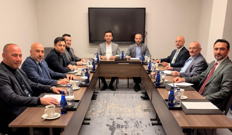 AK Parti Yalova Teşkilatı Doğu Marmara Strateji Toplantısı’na Katıldı