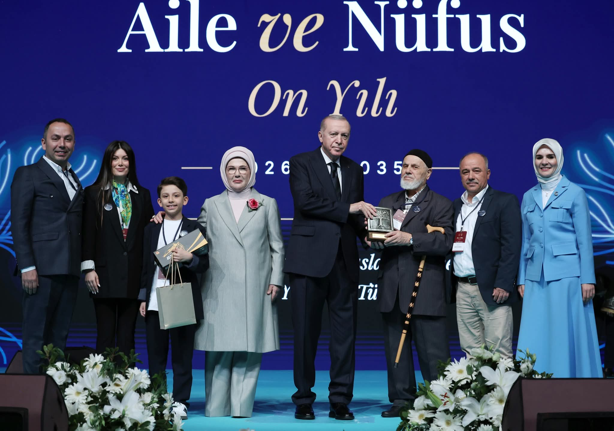 “Aileyle Yükselen Türkiye: 2026-2035 Aile ve Nüfus On Yılı Vizyonu Açıklandı”