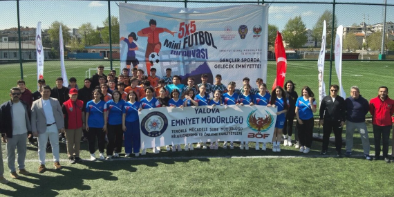 Lise Öğrencileri Sahada Buluştu: “Gençler Sporda, Gelecek Emniyette” Turnuvası Büyük İlgi Gördü