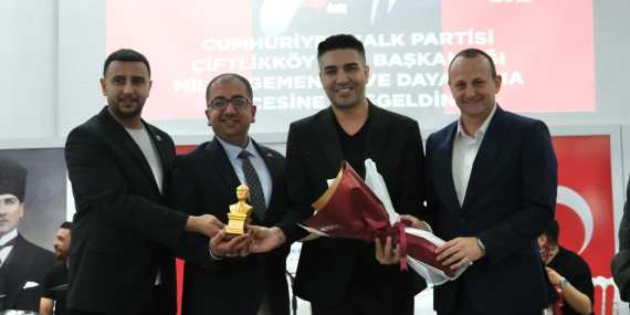CHP’DEN ÇİFTLİKKÖY’DE DAYANIŞMA GECESİ