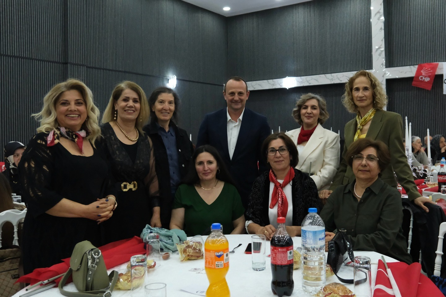 CHP’DEN ÇİFTLİKKÖY’DE DAYANIŞMA GECESİ