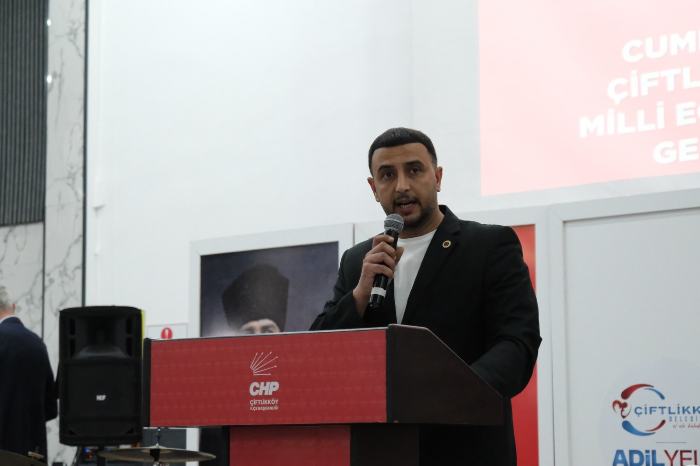 CHP’DEN ÇİFTLİKKÖY’DE DAYANIŞMA GECESİ