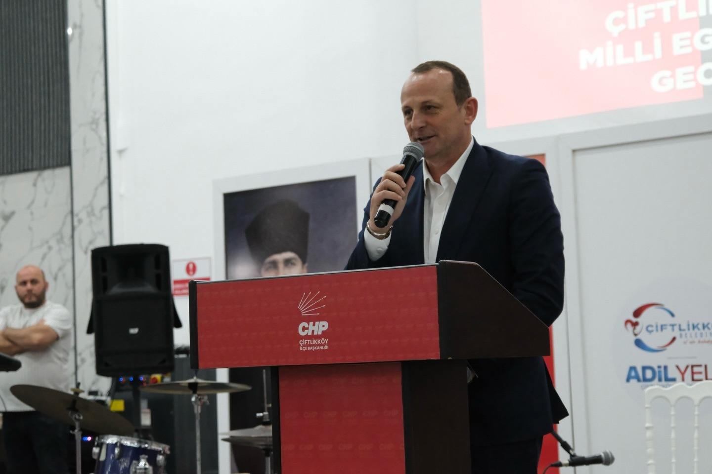 CHP’DEN ÇİFTLİKKÖY’DE DAYANIŞMA GECESİ