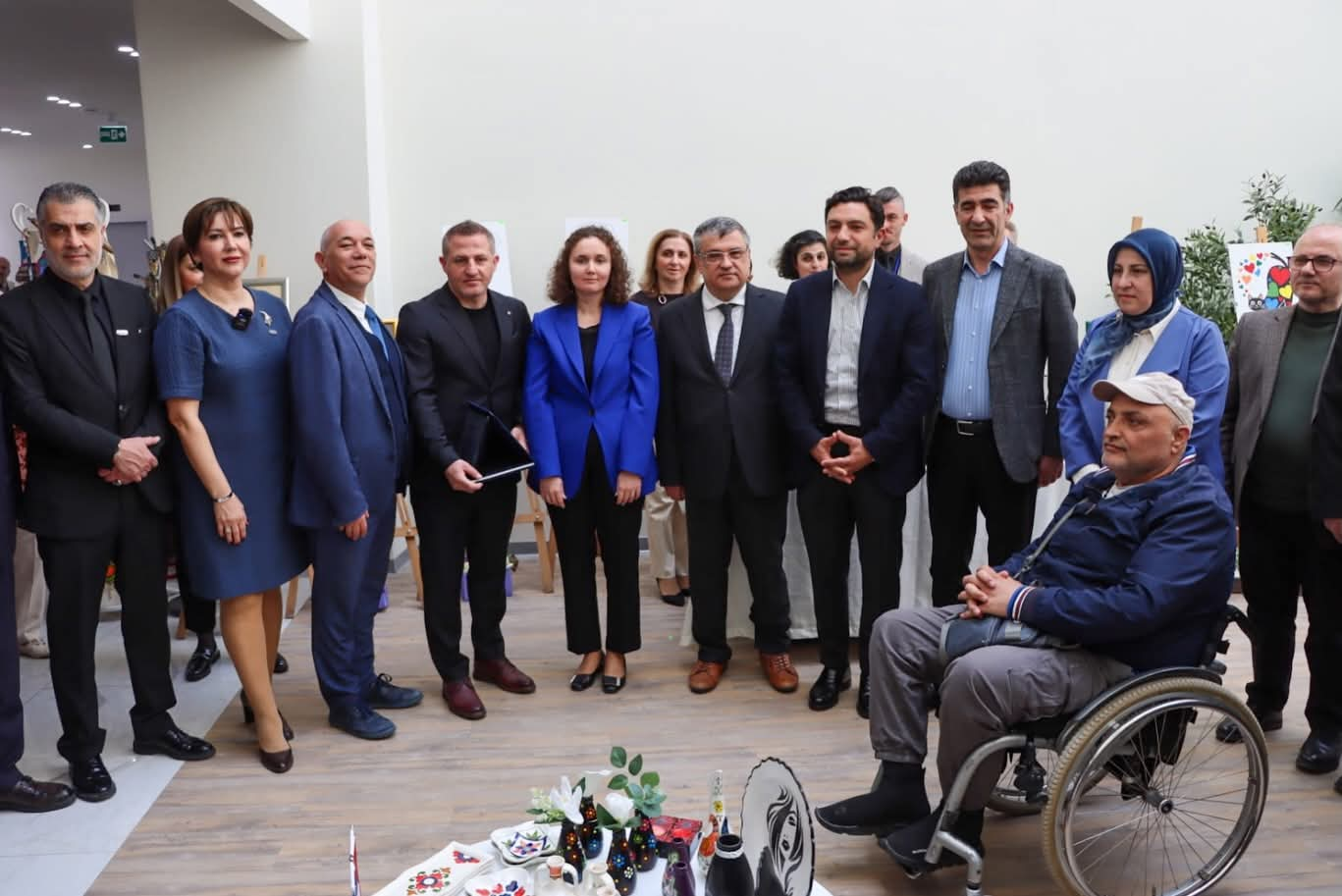 Aktif Hastanesi’nin “Engelleri Aşan Sergisi” Yoğun İlgi Gördü