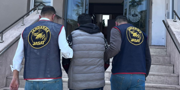 Yalova’da Hırsızlık Suçundan Aranan Şahıs Yakalandı