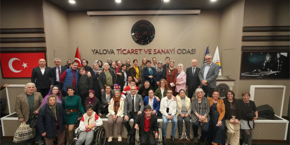 “Yılın Annesi” Ödülü Lale Dondurmacıoğulları’na Takdim Edildi
