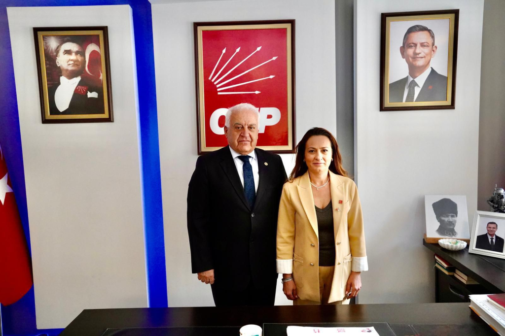 BECAN, MANİSA’DA: “BÖYLE BÜYÜYEN EKONOMİ OLUR MU?”