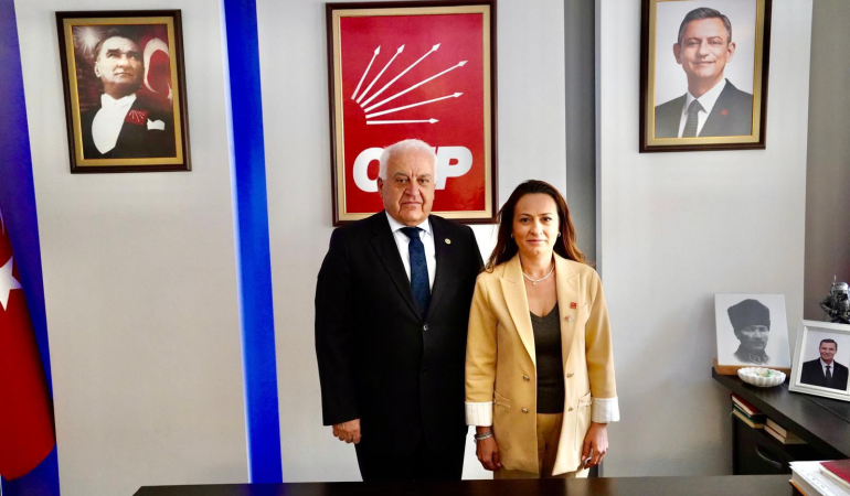 BECAN, MANİSA’DA: “BÖYLE BÜYÜYEN EKONOMİ OLUR MU?” 73 BECAN, MANİSA’DA: “BÖYLE BÜYÜYEN EKONOMİ OLUR MU?”