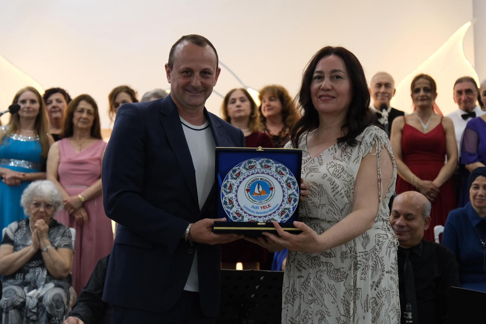ÇİFTLİKKÖY’DE ANNELERE ÖZEL SANAT MÜZİĞİ GECESİ