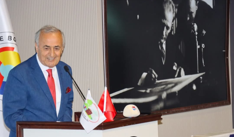 “Atatürk’ün Kütüphane Müdürünün Oğlundan Yalova’da Tarihe Işık Tutan Söyleşi”