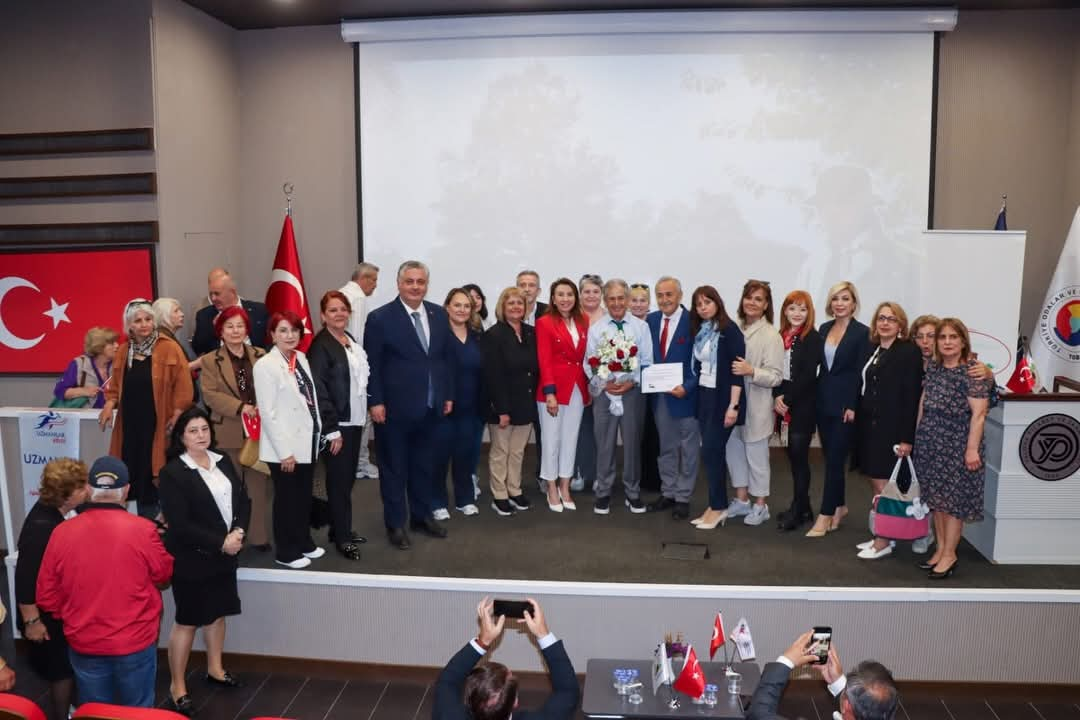 “Atatürk’ün Kütüphane Müdürünün Oğlundan Yalova’da Tarihe Işık Tutan Söyleşi”