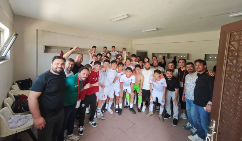 Çiftlikköy Belediyespor U-15 Takımı Türkiye Şampiyonası’nda Alkış Topladı