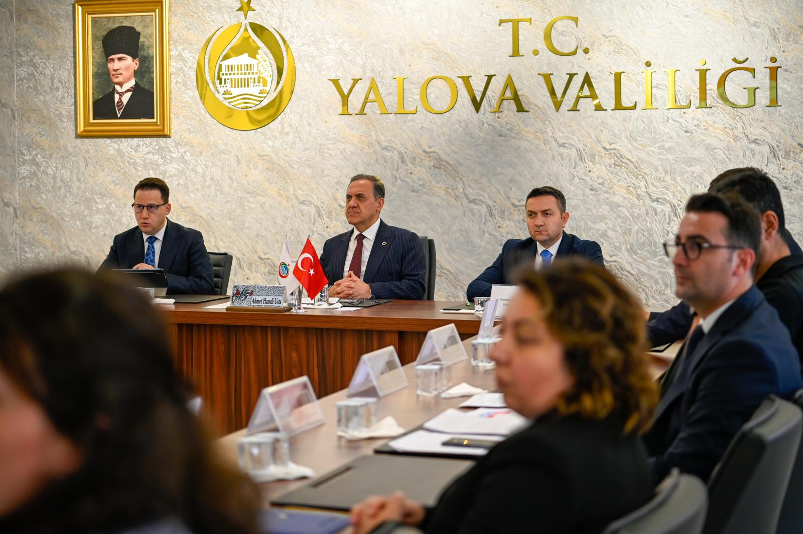 İL SU KURULU TOPLANTISINDA 2026 YOL HARİTASI BELİRLENDİ: YALOVA’DA SU YÖNETİMİ İÇİN KRİTİK KARARLAR ALINDI 4 İL SU KURULU TOPLANTISINDA 2026 YOL HARİTASI BELİRLENDİ: YALOVA’DA SU YÖNETİMİ İÇİN KRİTİK KARARLAR ALINDI