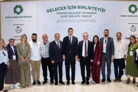 14 Mayıs Dünya Çiftçiler Günü’nde Tarım Liderleri Aynı Çatıda Buluştu: Yalova Genç Tarım Platformu Projesi Türkiye Gündemine Taşındı 1 14 Mayıs Dünya Çiftçiler Günü’nde Tarım Liderleri Aynı Çatıda Buluştu: Yalova Genç Tarım Platformu Projesi Türkiye Gündemine Taşındı