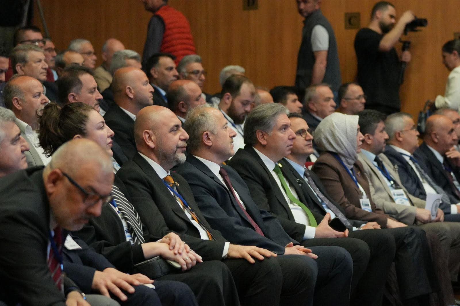 İznik Gölü İçin Ortak Akıl Buluşması: Bilim İnsanları ve Kurum Temsilcileri Gelecek Nesiller İçin Harekete Geçti