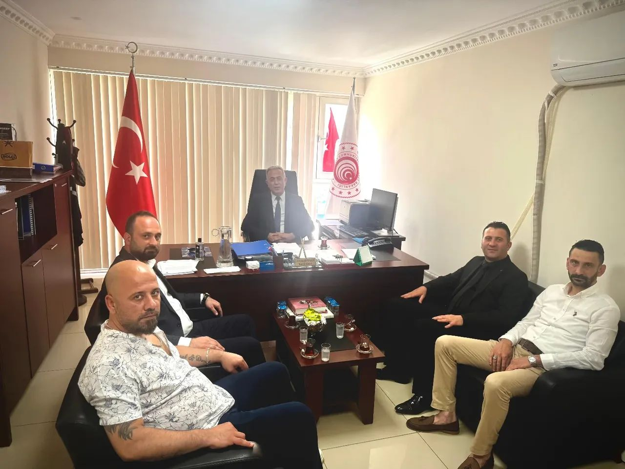 YALOVA’DA ESNAF İÇİN GÜÇ BİRLİĞİ: YESO’DAN BANKACILIK, YEREL YÖNETİM VE TİCARET KURUMLARIYLA STRATEJİK HAMLELER 9 YALOVA’DA ESNAF İÇİN GÜÇ BİRLİĞİ: YESO’DAN BANKACILIK, YEREL YÖNETİM VE TİCARET KURUMLARIYLA STRATEJİK HAMLELER