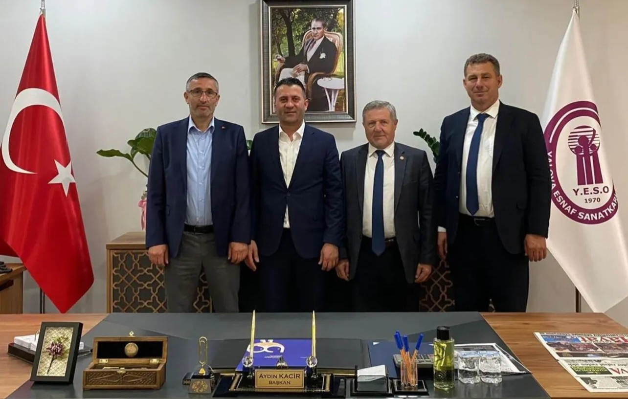 YALOVA’DA ESNAF İÇİN GÜÇ BİRLİĞİ: YESO’DAN BANKACILIK, YEREL YÖNETİM VE TİCARET KURUMLARIYLA STRATEJİK HAMLELER 11 YALOVA’DA ESNAF İÇİN GÜÇ BİRLİĞİ: YESO’DAN BANKACILIK, YEREL YÖNETİM VE TİCARET KURUMLARIYLA STRATEJİK HAMLELER