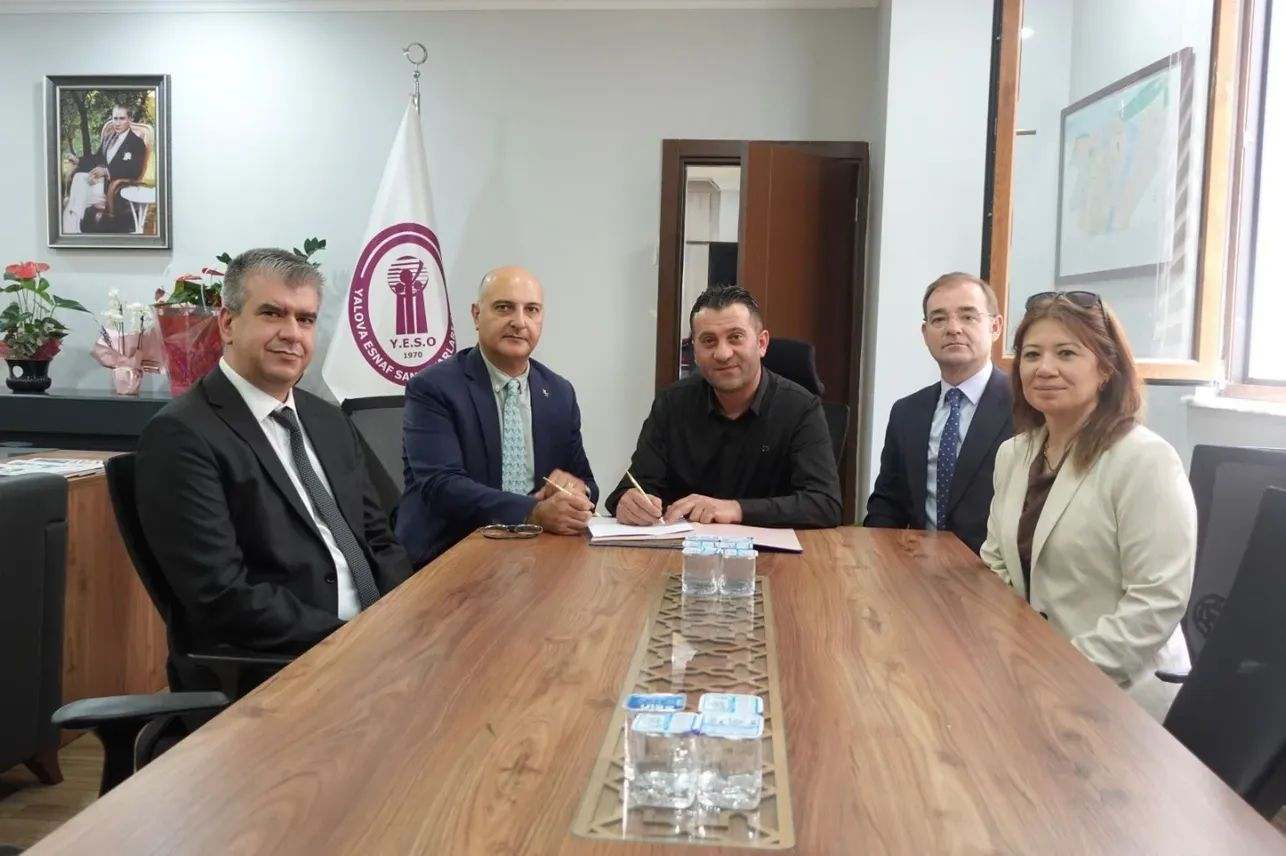 YALOVA’DA ESNAF İÇİN GÜÇ BİRLİĞİ: YESO’DAN BANKACILIK, YEREL YÖNETİM VE TİCARET KURUMLARIYLA STRATEJİK HAMLELER 4 YALOVA’DA ESNAF İÇİN GÜÇ BİRLİĞİ: YESO’DAN BANKACILIK, YEREL YÖNETİM VE TİCARET KURUMLARIYLA STRATEJİK HAMLELER