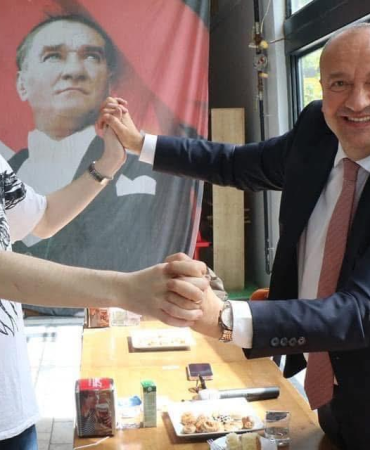 Çınarcık Belediye Başkanı Avni Kurt’tan 19 Mayıs Mesajı: “Türkiye’yi Aydınlık Yarınlara Taşıyacak Olan Gençlerdir”