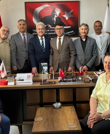 Zafer Partisi Yalova’dan TEMAD, Sivil Toplum Kuruluşları ve Laledere Köyü’ne Ziyaret: “Milli Değerlerde Birlik Mesajı” 7 Zafer Partisi Yalova’dan TEMAD, Sivil Toplum Kuruluşları ve Laledere Köyü’ne Ziyaret: “Milli Değerlerde Birlik Mesajı”