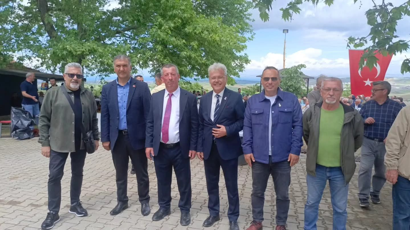 Zafer Partisi Yalova’dan TEMAD, Sivil Toplum Kuruluşları ve Laledere Köyü’ne Ziyaret: “Milli Değerlerde Birlik Mesajı”