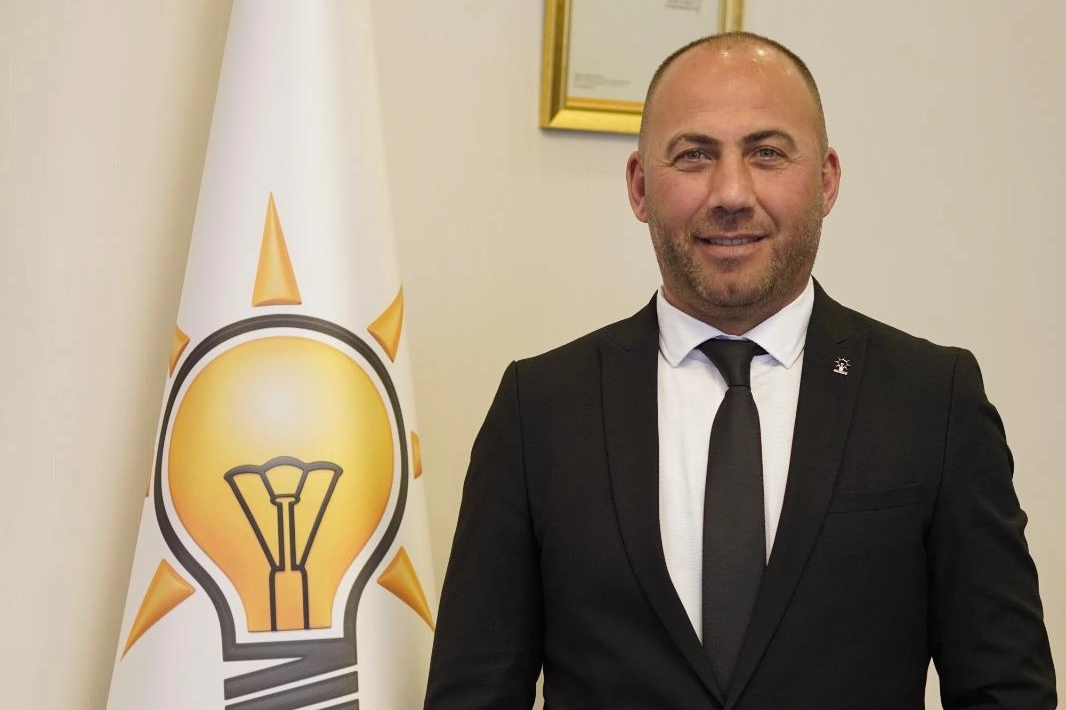 Çınarcık Belediyesi’nin Makam Aracı Tartışması Gündemde: