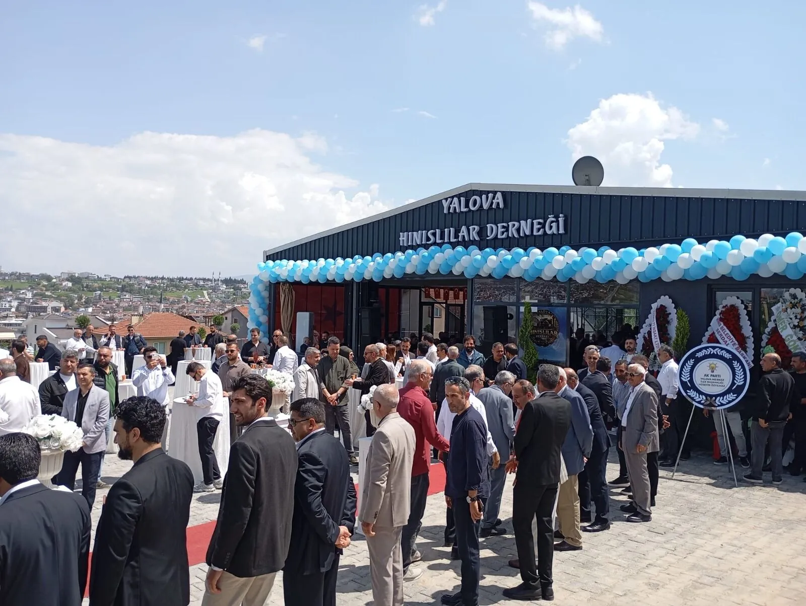 Yalova Hınıslılar Derneği Yeni Hizmet Binasını Yoğun Katılımla Açtı