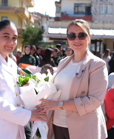 Altınova’da 19 Mayıs Coşkusu: Gençlerin Gösterileri Büyük Alkış Aldı 10 Altınova’da 19 Mayıs Coşkusu: Gençlerin Gösterileri Büyük Alkış Aldı