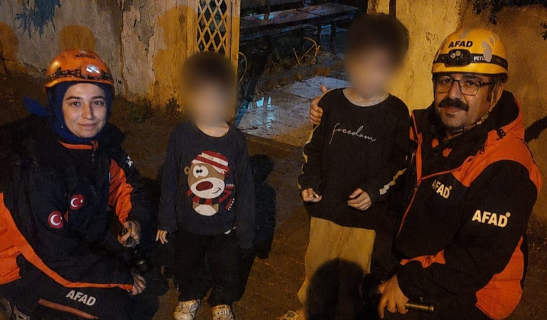 AFAD ve Jandarma Seferber Oldu, İki Çocuk Sağ Bulundu 6 AFAD ve Jandarma Seferber Oldu, İki Çocuk Sağ Bulundu
