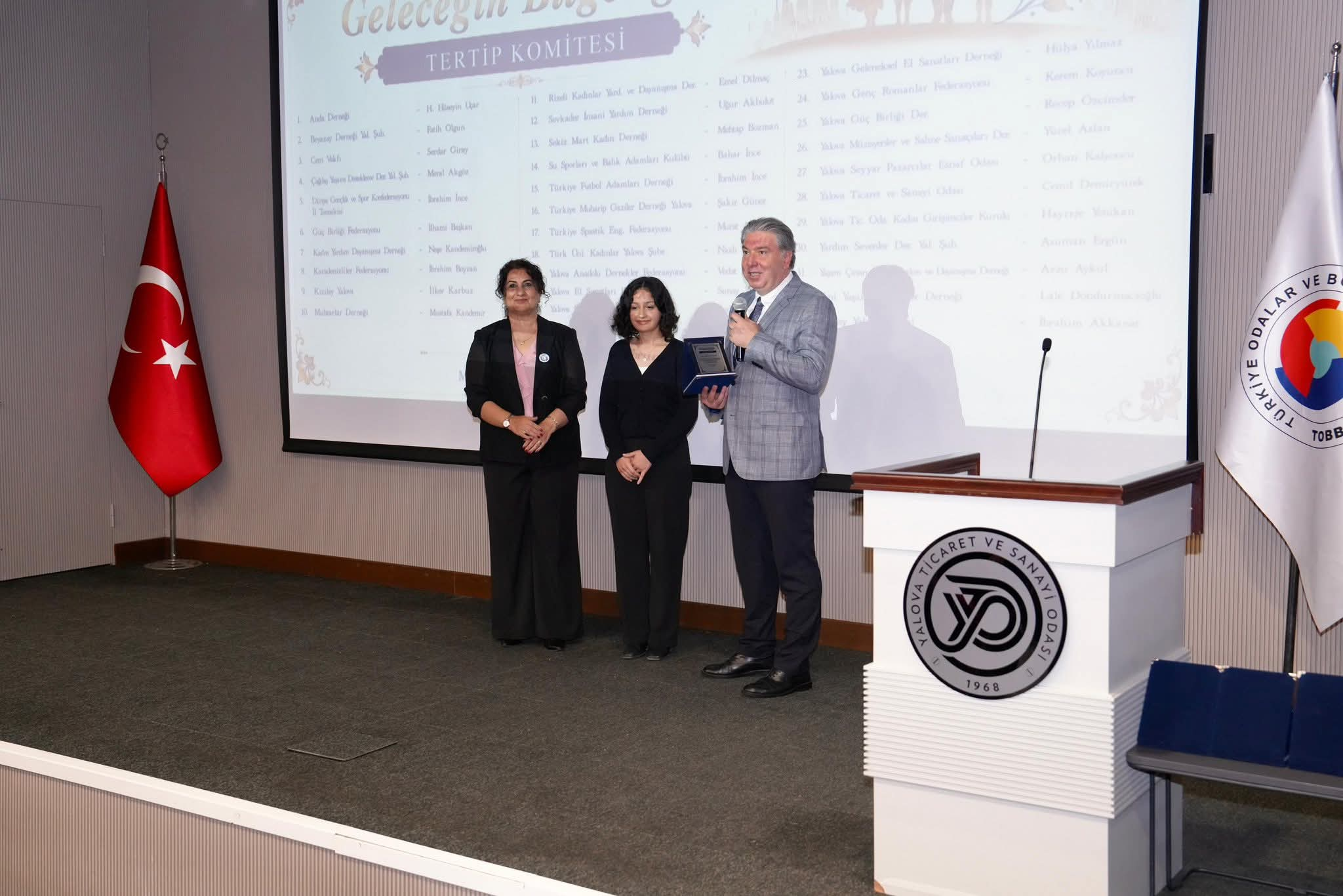 Yılın Genci Ödülü Yalova Üniversitesi’ne Gurur Yaşattı: Nisa Nur Keklik Başarısıyla Takdir Topladı 1 Yılın Genci Ödülü Yalova Üniversitesi’ne Gurur Yaşattı: Nisa Nur Keklik Başarısıyla Takdir Topladı
