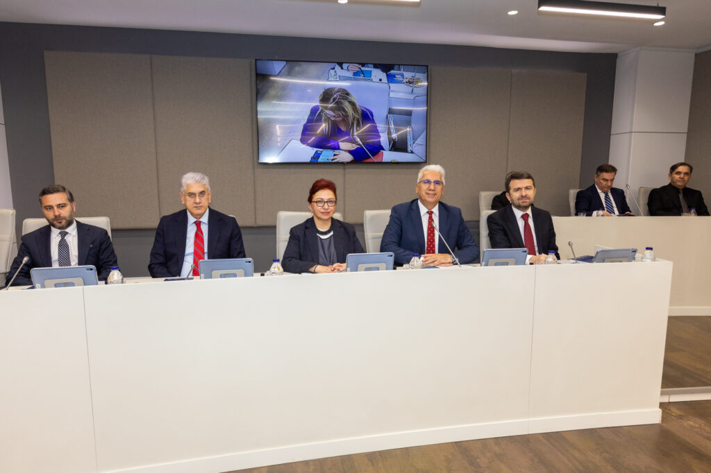 Basın İlan Kurumu Genel Kurulu Tamamlandı: Resmi İlanlar, Destek Politikaları ve Mali Düzenlemelerde Yeni Dönem Başlıyor 7 Basın İlan Kurumu Genel Kurulu Tamamlandı: Resmi İlanlar, Destek Politikaları ve Mali Düzenlemelerde Yeni Dönem Başlıyor