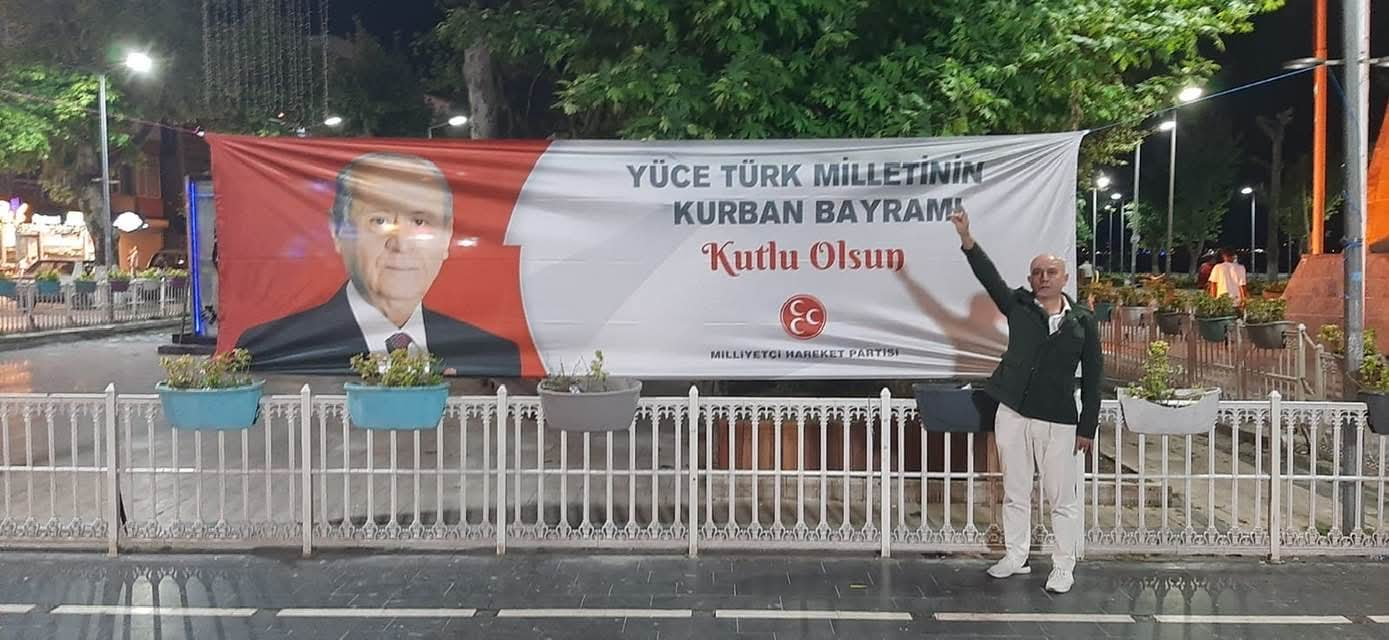 MHP’den Kurban Bayramı Mesajı Yalova’nın Dört Bir Yanında: Devlet Bahçeli’nin Bayram Afişleri Asıldı 5 MHP’den Kurban Bayramı Mesajı Yalova’nın Dört Bir Yanında: Devlet Bahçeli’nin Bayram Afişleri Asıldı
