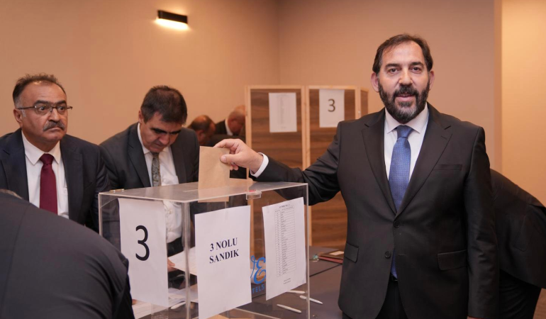 Hasan Soygüzel’e Vilayetler Birliği’nde Kritik Görev: Yalova’nın Temsili Güçleniyor 1 Hasan Soygüzel’e Vilayetler Birliği’nde Kritik Görev: Yalova’nın Temsili Güçleniyor