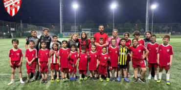 Yalova Demirspor’dan Geleceğe Yatırım: Çocuklar İçin Ücretsiz Spor Eğitimiyle Sağlıklı Nesiller Yetişiyor 64 Yalova Demirspor’dan Geleceğe Yatırım: Çocuklar İçin Ücretsiz Spor Eğitimiyle Sağlıklı Nesiller Yetişiyor