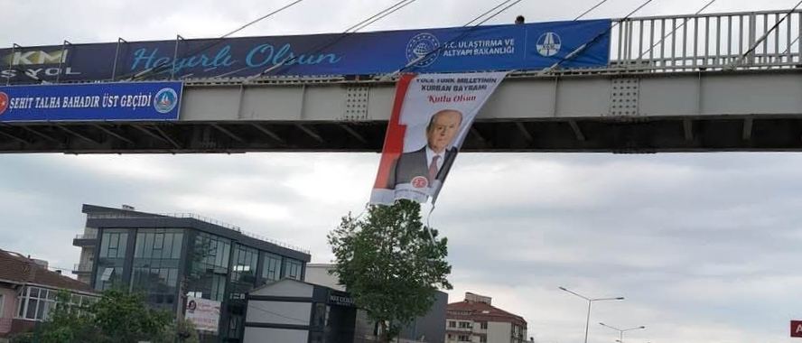 MHP Yalova Teşkilatı’ndan Kurban Bayramı Mesajı: Devlet Bahçeli’nin Bayram Afişleri İl Genelinde Caddeleri Süsledi