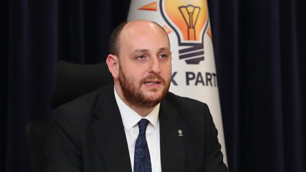 Ahmet Büyükgümüş’ten CHP Kurultay Tartışmalarına Sert Tepki: “Herkes Haddini Bilsin”